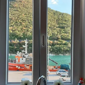 Apartment Lucie - Neu, Direkt Am Und Mit Strandzugang!!!, Plomin